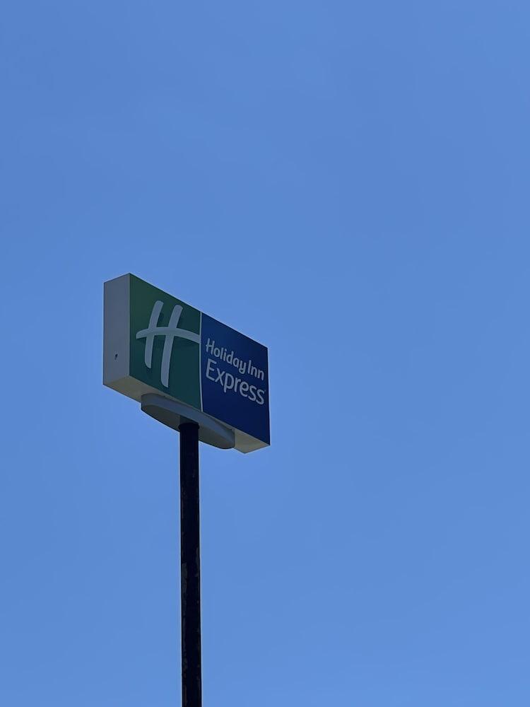 Holiday Inn Express Jonestown Ft Indiantown Gap By Ihg Luaran gambar